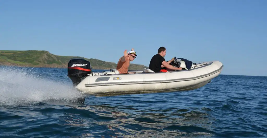5 Best Inflatable Boats for Ocean 2018 [Dinghy For Fishing
