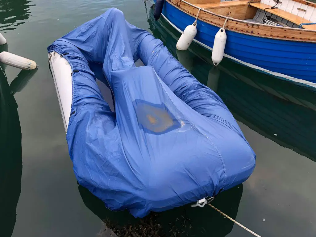 fitted boat cover