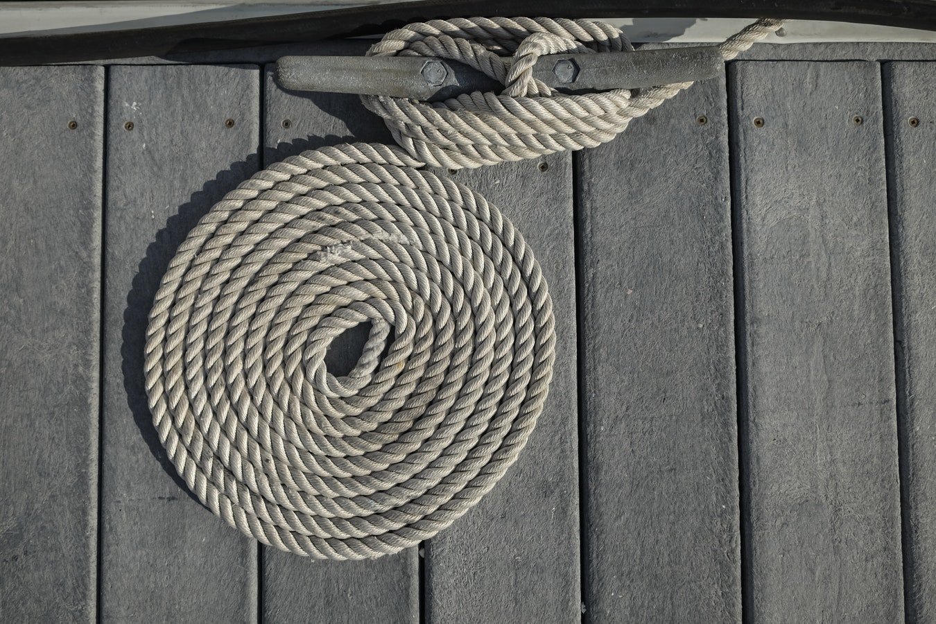 sailboat rope anchor