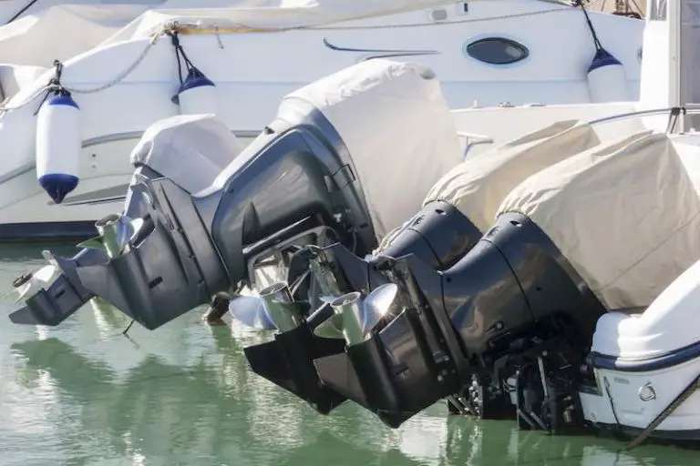 5 Best Outboard Motor Covers 2023 [Waterproof & UV Protection]