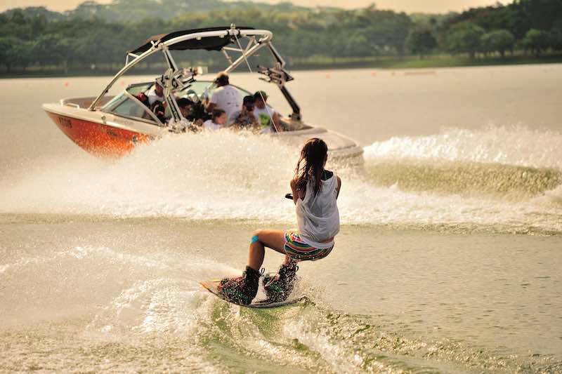 Latest Types of Water Sports with Their Pros and Cons